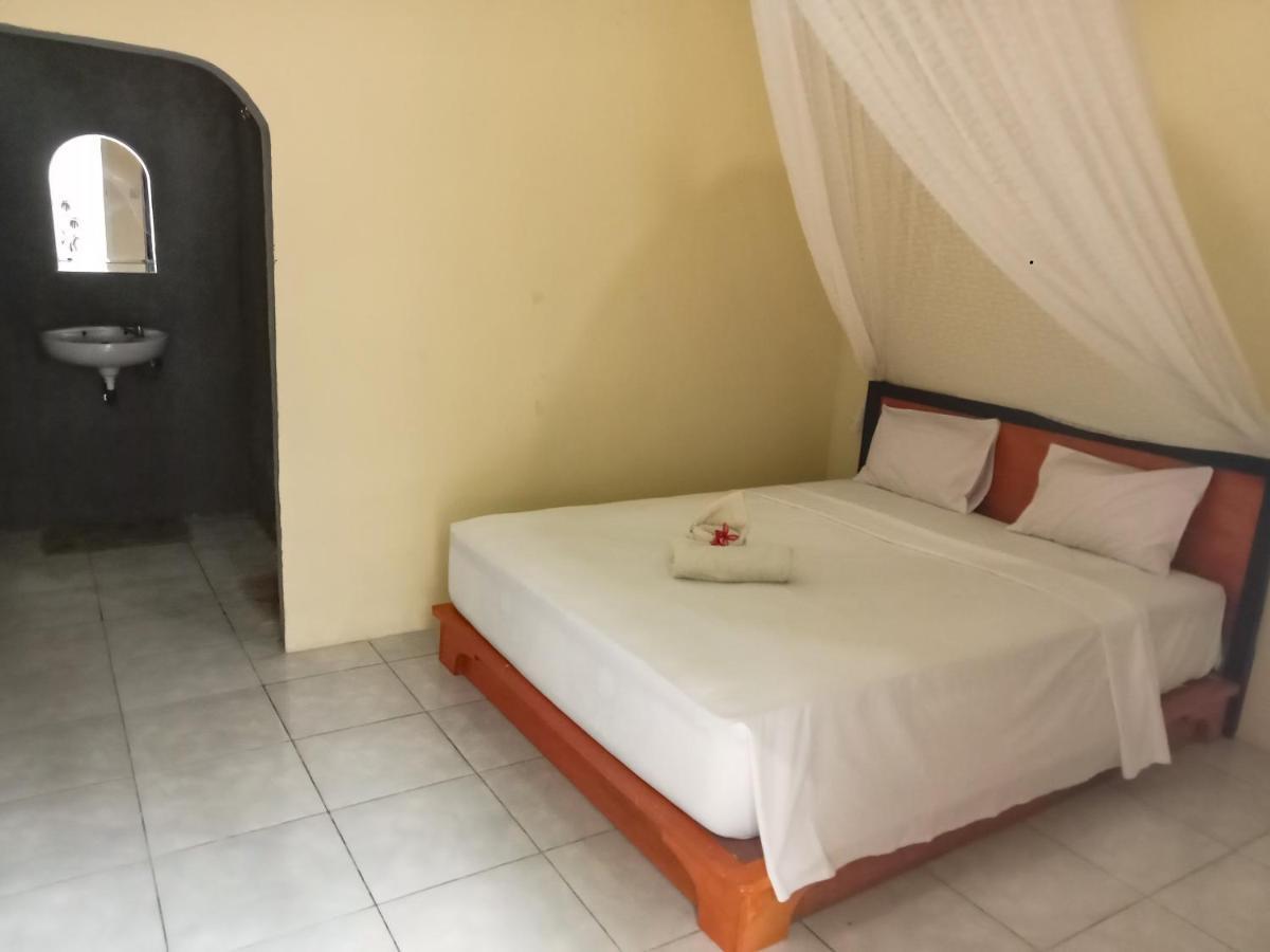 Tangkoko Ranger Homestay Bitung Exterior foto
