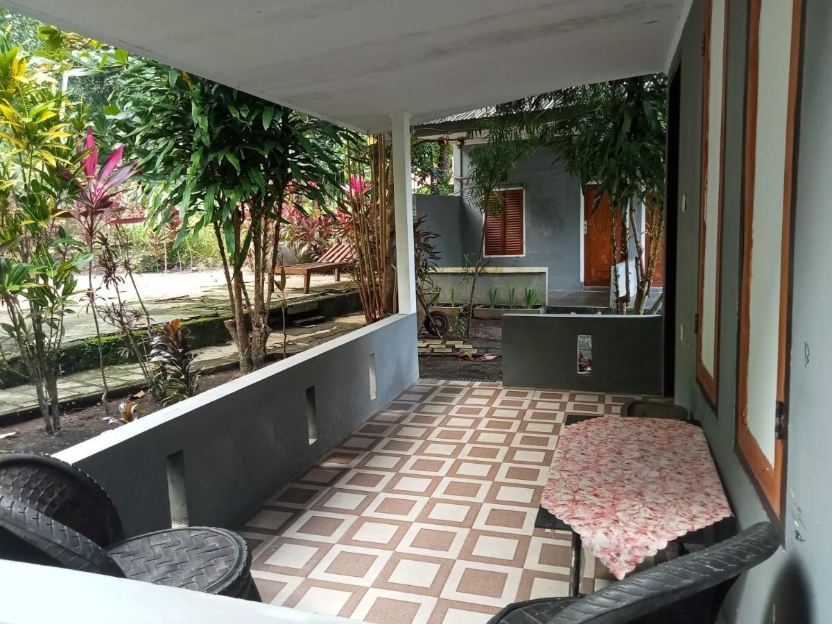 Tangkoko Ranger Homestay Bitung Exterior foto