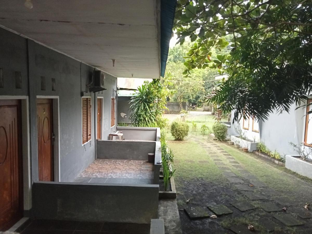 Tangkoko Ranger Homestay Bitung Exterior foto