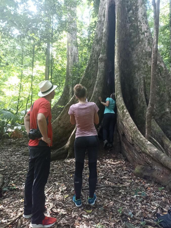 Tangkoko Ranger Homestay Bitung Exterior foto
